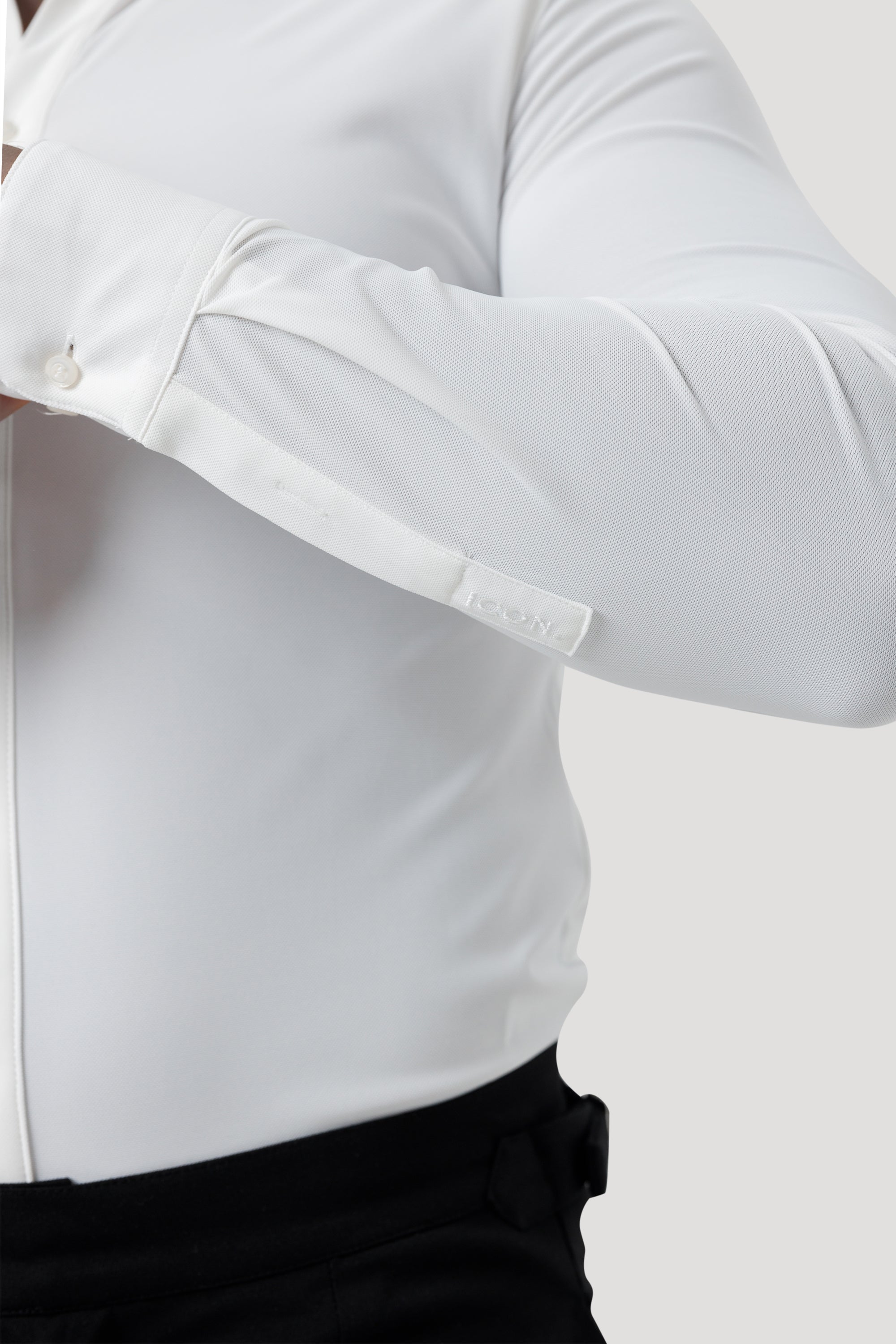 THE ATHLETIC STRETCH SHIRT - WHITE