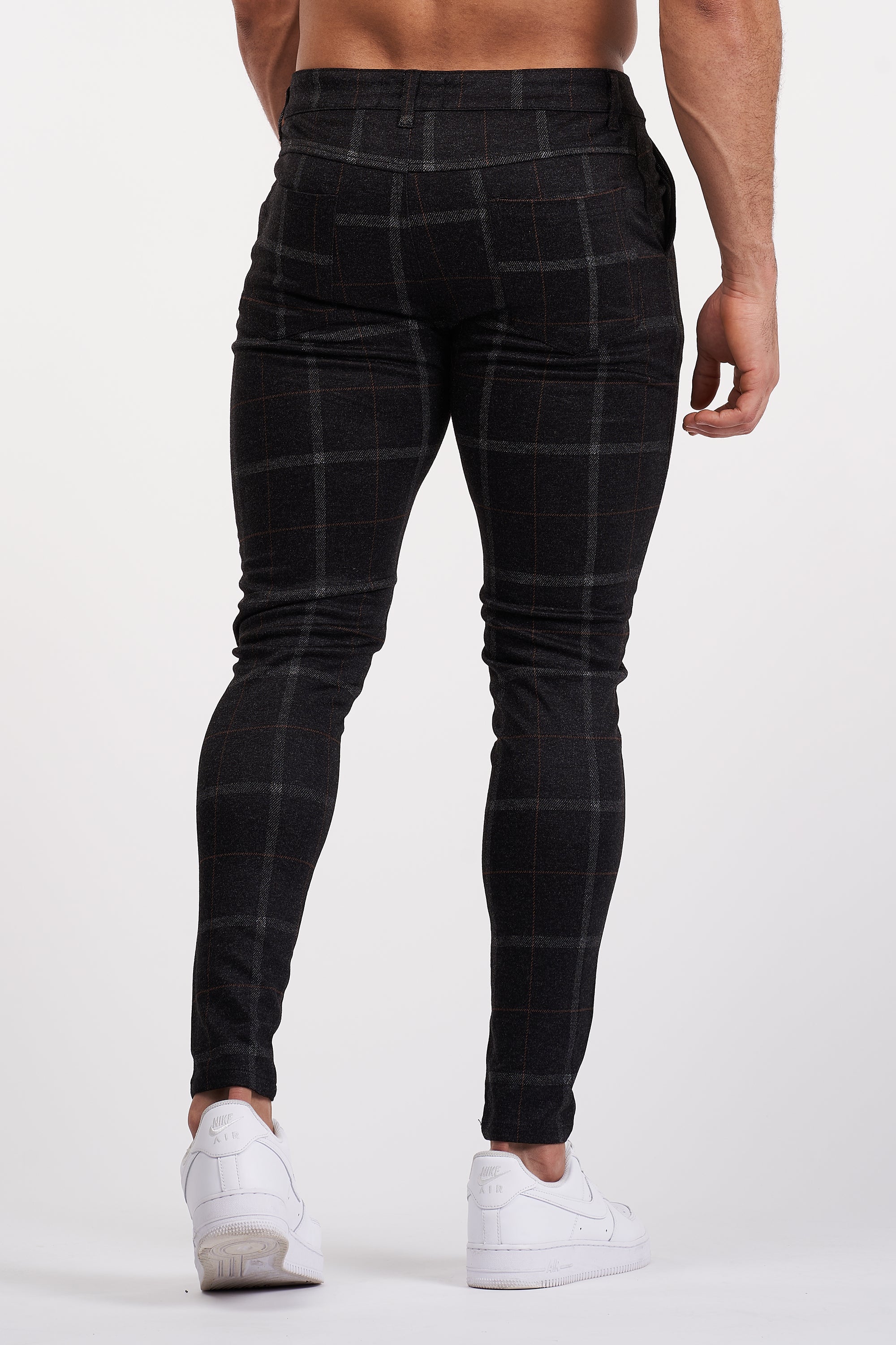 THE IZAYA TROUSERS - BLACK