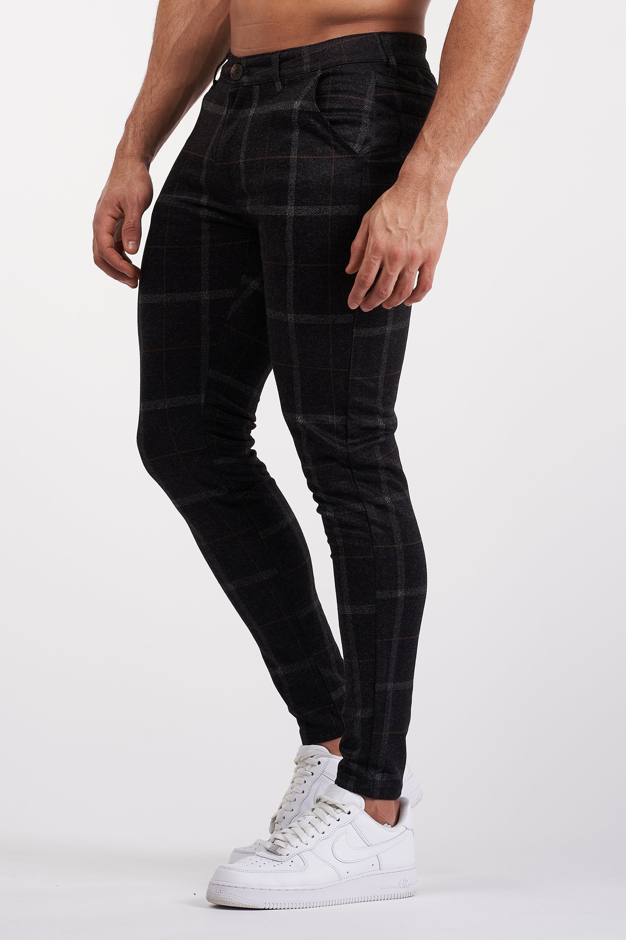 THE IZAYA TROUSERS - BLACK