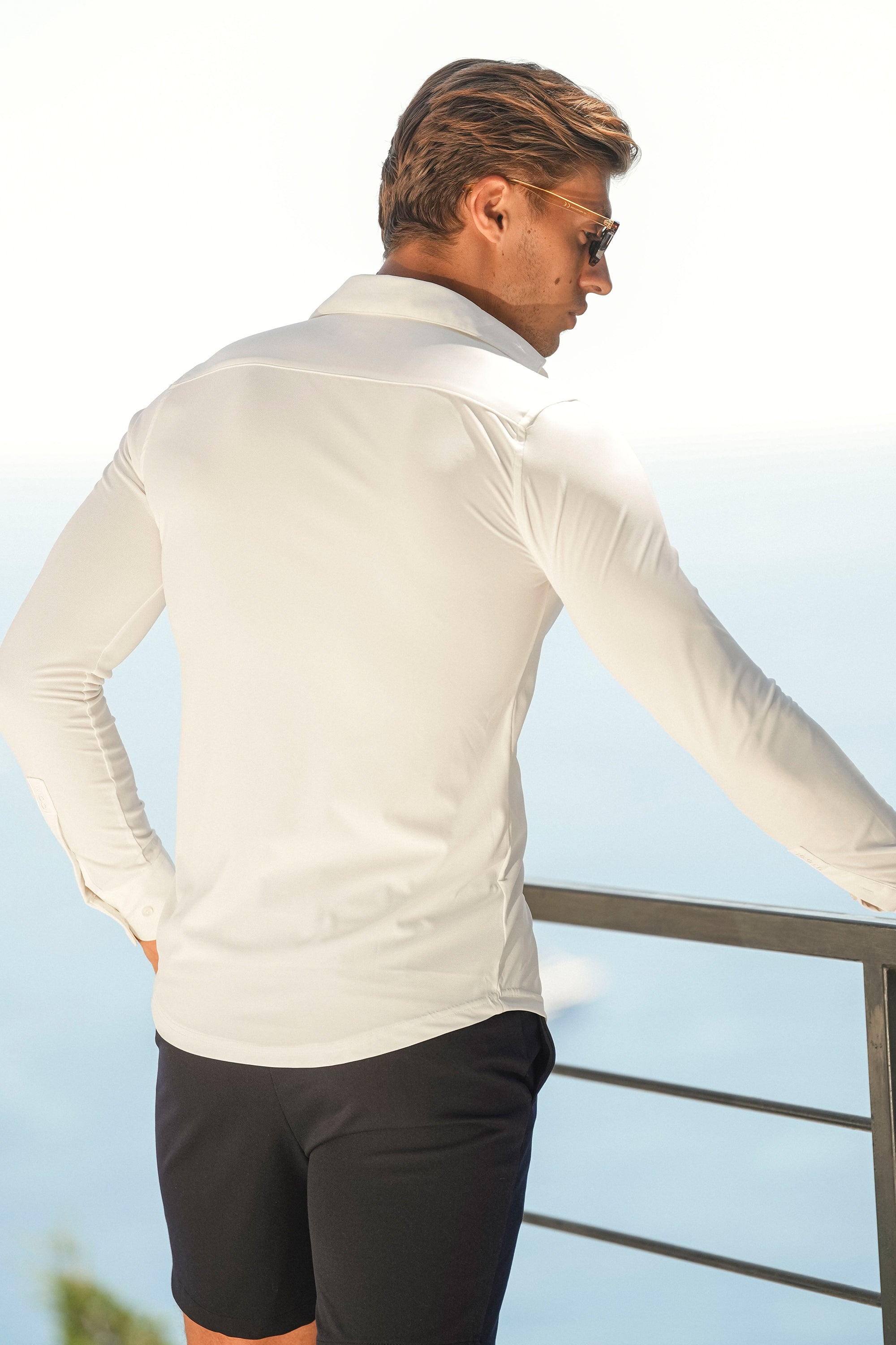 THE ATHLETIC STRETCH SHIRT - WHITE