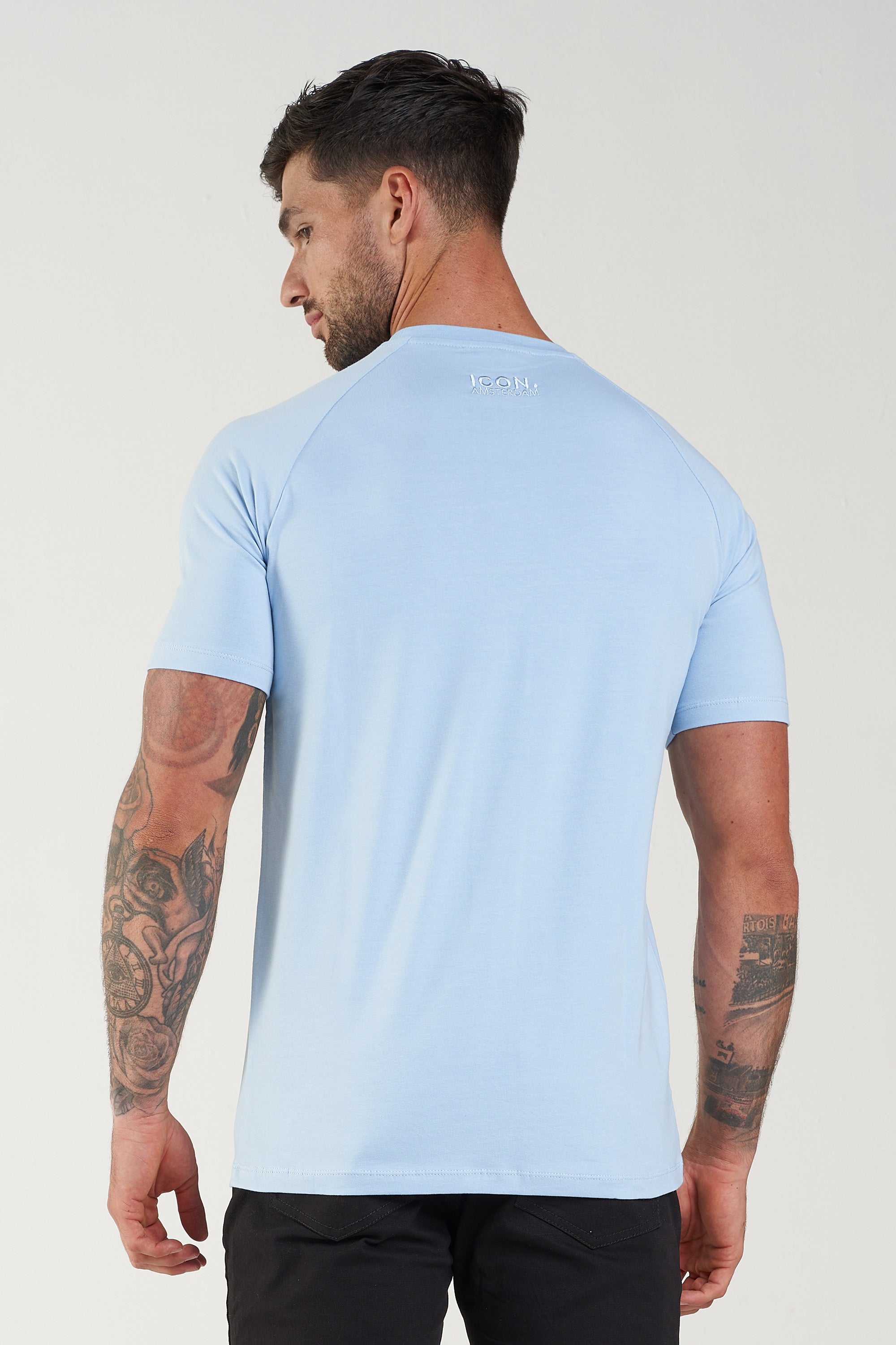 THE MUSCLE BASIC T-SHIRT - LIGHT BLUE