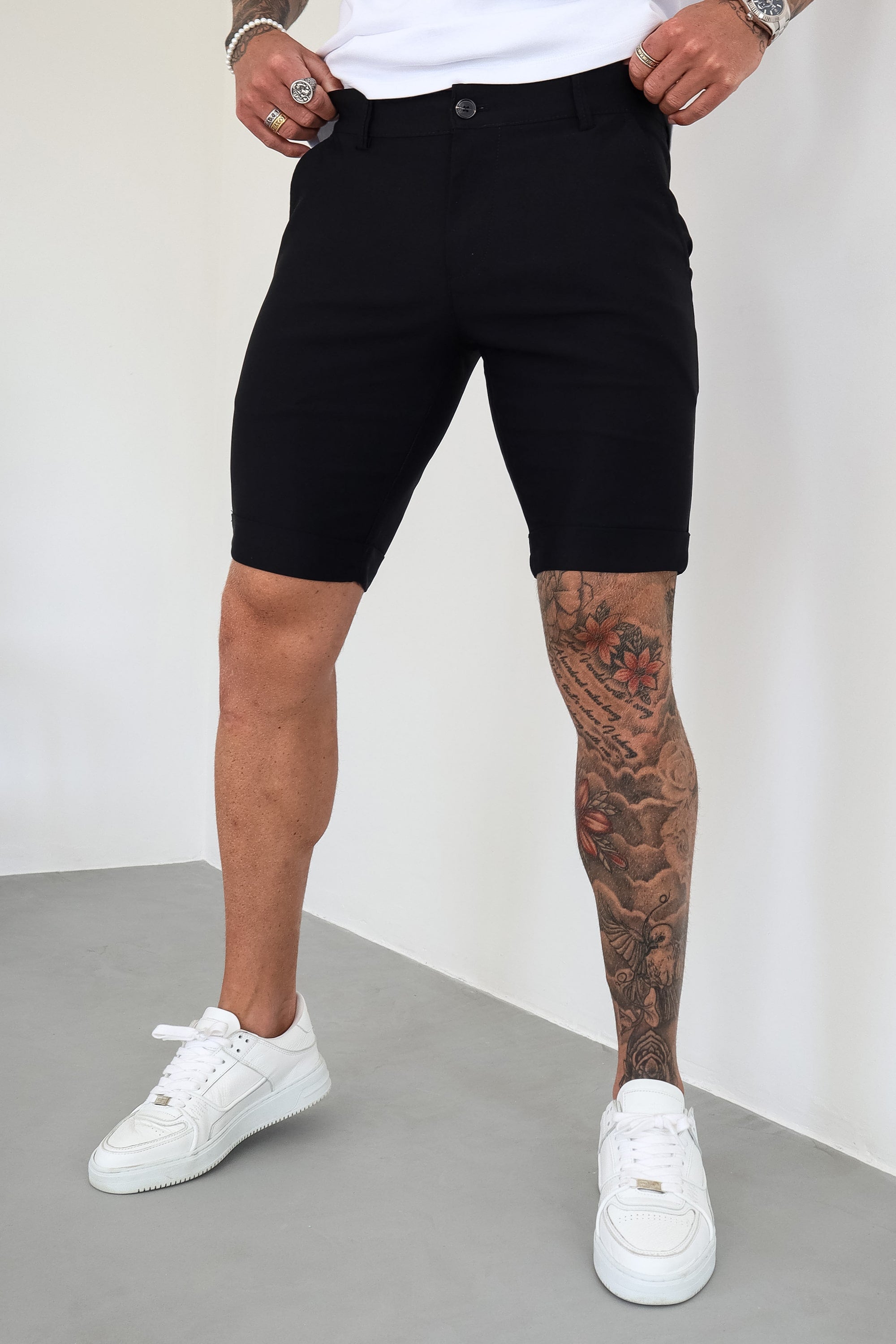 THE AVANI SHORTS - BLACK